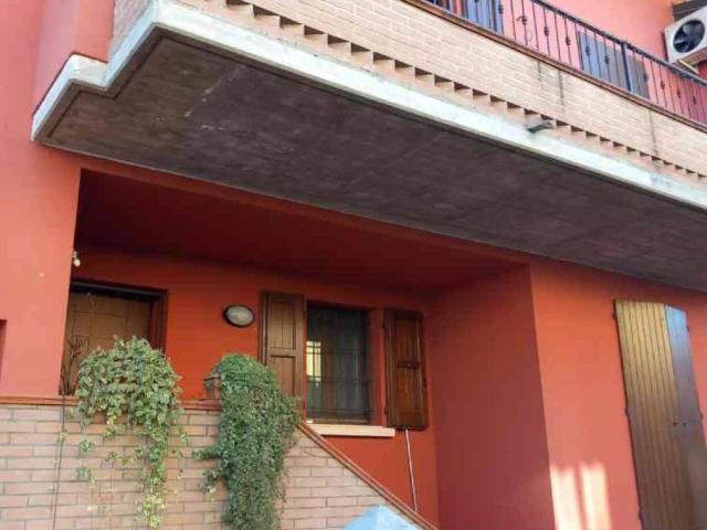 Villa Schiera in vendita a Val d’Enza, Re