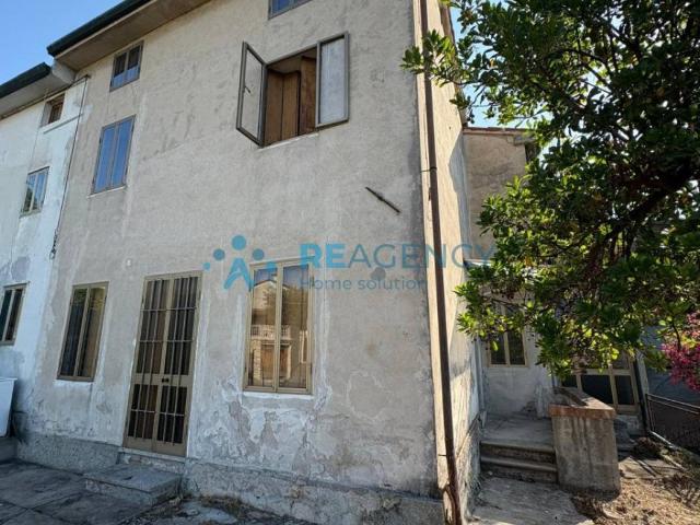 Villa Schiera in vendita a Alte Ceccato, Montecchio Maggiore
