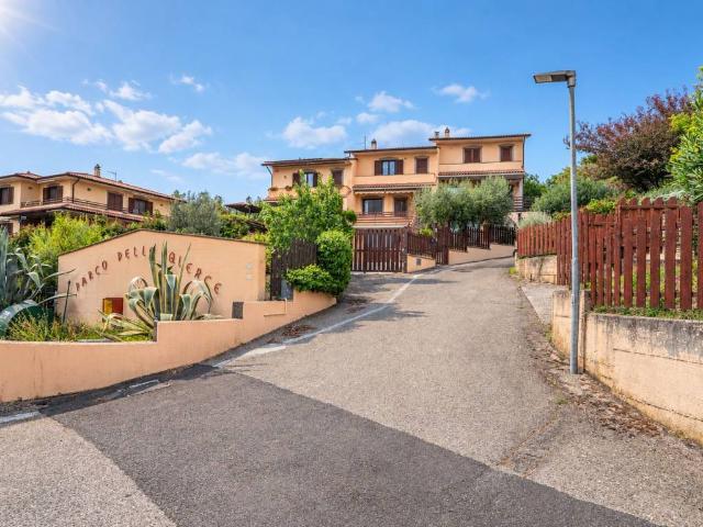 Villa Schiera in vendita a Le Coste, Montefiascone