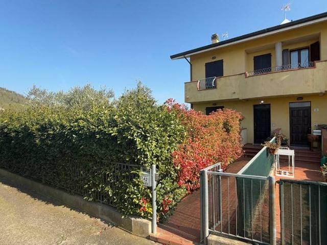 Villa Schiera in vendita a Montefiore Conca, Reggio Emilia