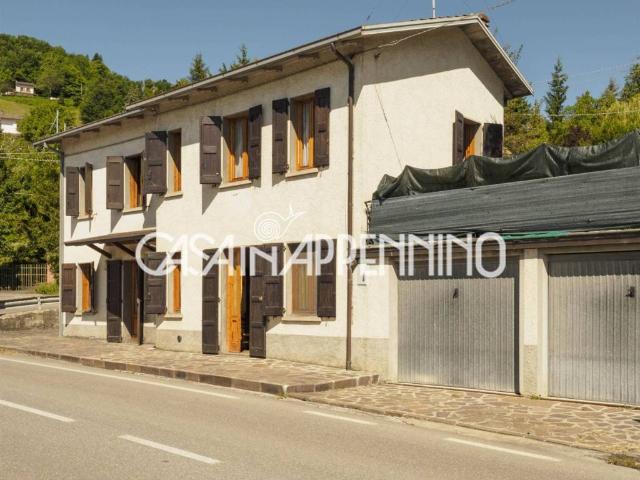 Villa Schiera in vendita a Unione dei comuni del Distretto Ceramico, Montefiorino