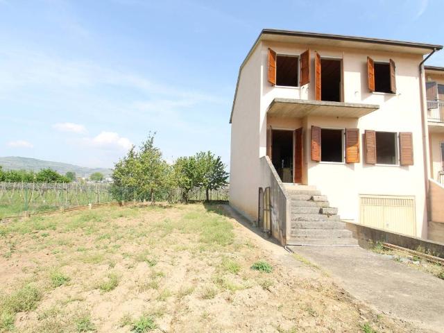 Villa Schiera in vendita a Monteforte D'alpone, Veneto