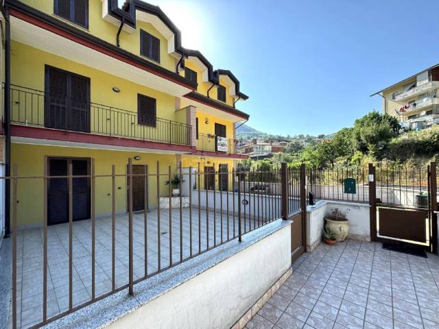Villa Schiera in vendita a Vetriera, Monteforte Irpino