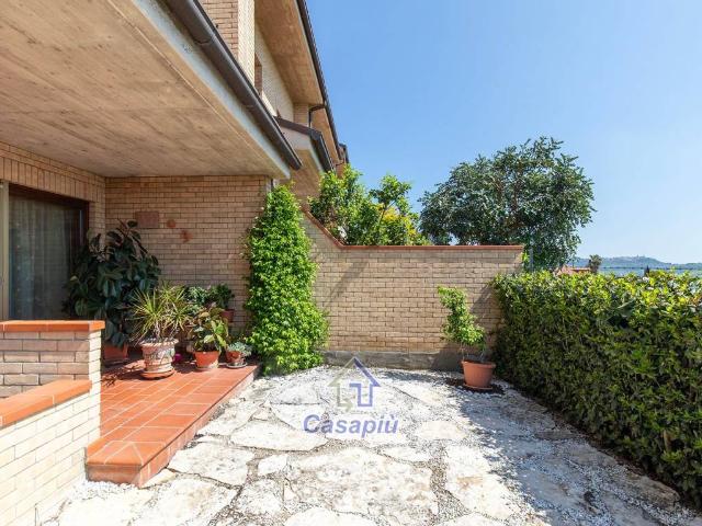 Villa Schiera in vendita a Marche, Fermo