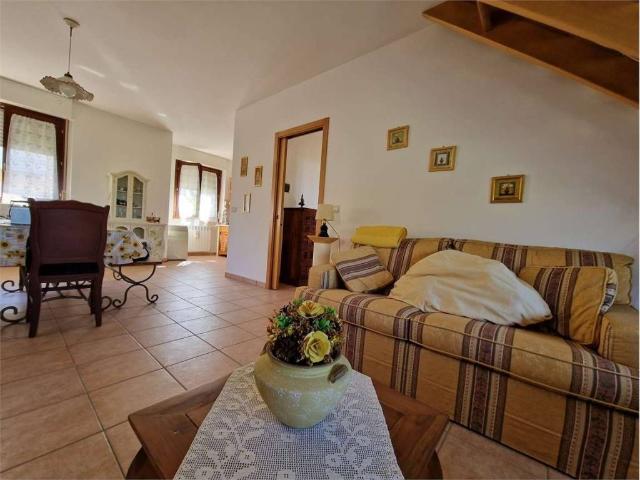Villa Schiera in vendita a Marche, Macerata