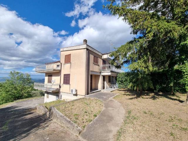 Villa Schiera in vendita a Prata Principato Ultra, Campania
