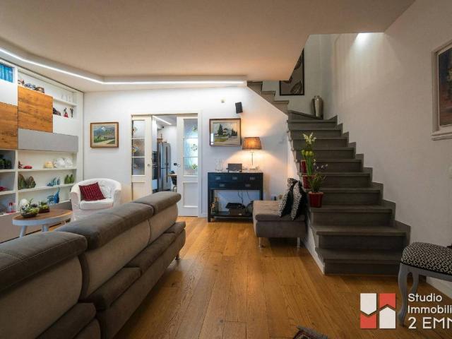Villa Schiera in vendita a Riva di Bagnolo, Montemurlo