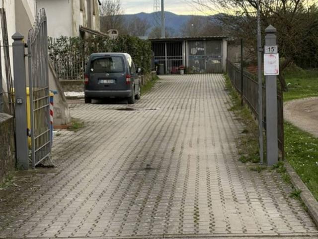 Villa Schiera in vendita a Montemurlo, Toscana