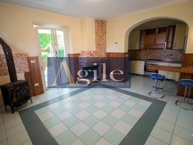 Villa Schiera in vendita a Sant'Anna, Marche
