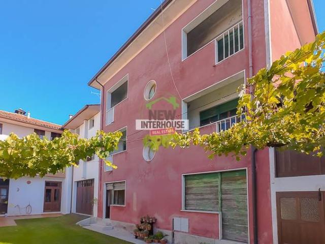 Villa Schiera in vendita a Montereale Valcellina, Friuli-Venezia Giulia