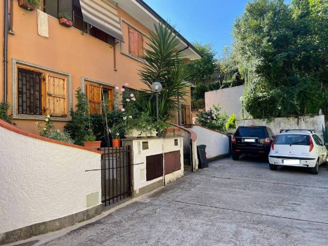 Villa Schiera in vendita a Roma Capitale, Lazio