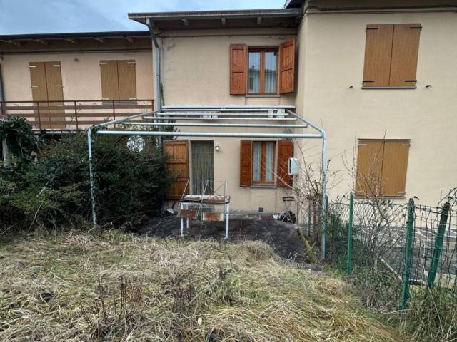 Villa Schiera in vendita a Montese, Reggio Emilia
