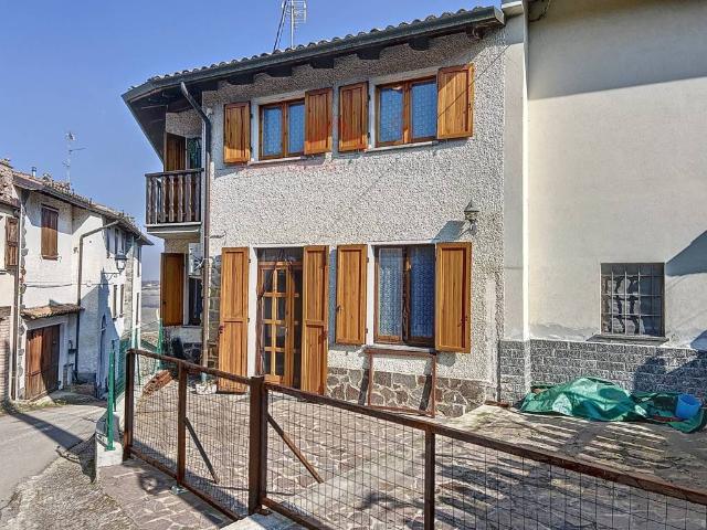 Villa Schiera in vendita a Montesegale, Lombardia