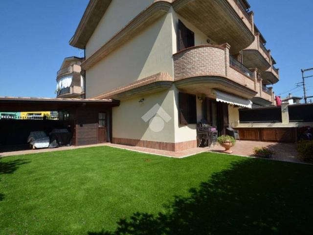 Villa Schiera in vendita a Montesilvano, Abruzzo