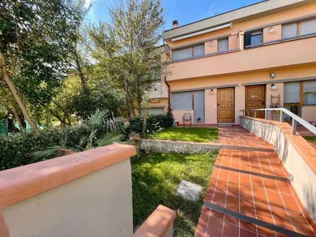 Villa Schiera in vendita a Fornacette, Montespertoli