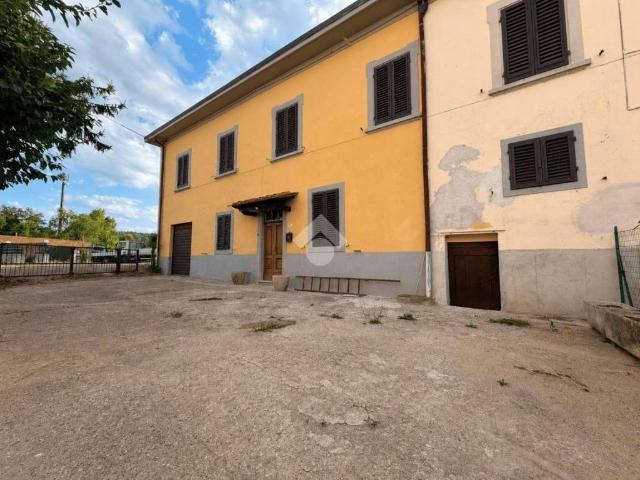 Villa Schiera in vendita a Levanella, Montevarchi