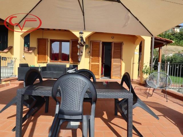 Villa Schiera in vendita a Montevarchi, Toscana