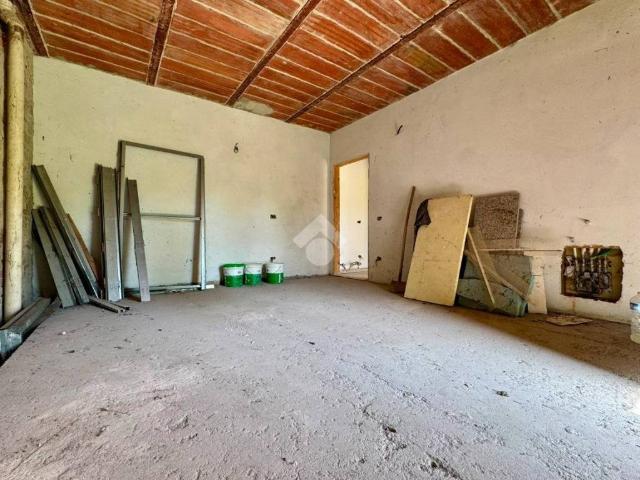 Villa Schiera in vendita a Monticelli D'ongina, Reggio Emilia