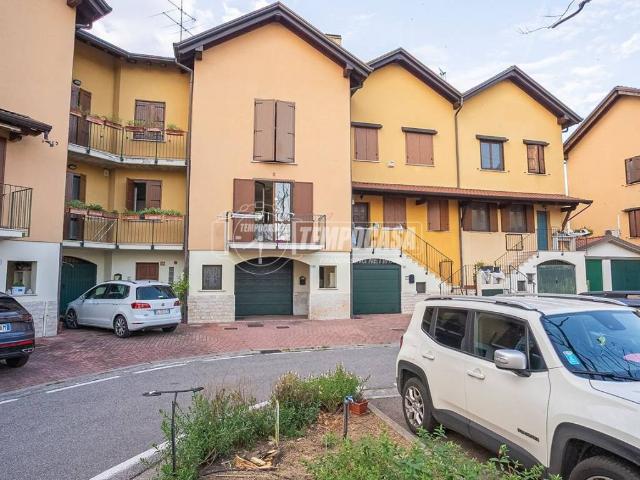 Villa Schiera in vendita a Montichiari, Lombardia