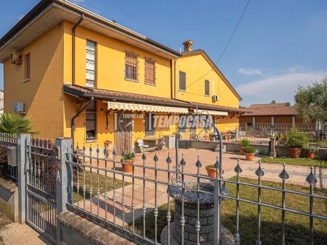 Villa Schiera in vendita a Montichiari, Lombardia