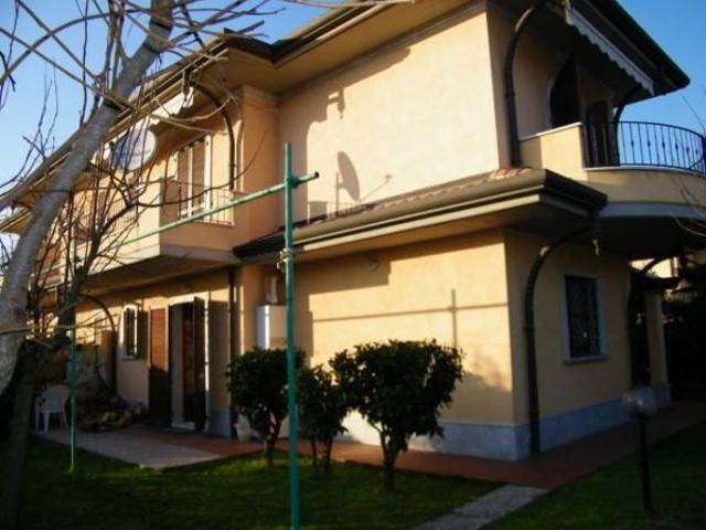 Villa Schiera in vendita a Cervaiolo, Montignoso