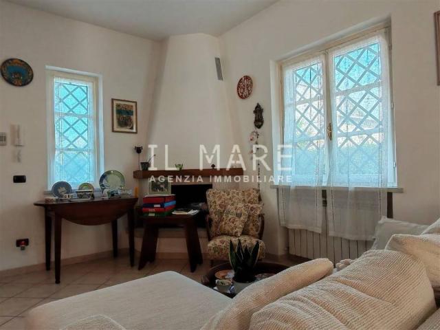 Villa Schiera in vendita a Bottaccio, Montignoso
