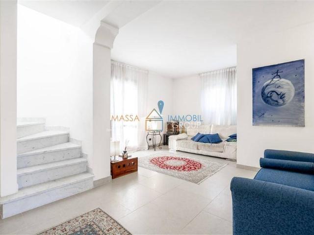 Villa Schiera in vendita a Cervaiolo, Montignoso