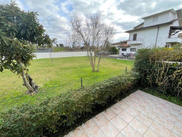 Villa Schiera in vendita a Montignoso, Toscana