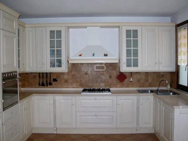 Villa Schiera in vendita a Cervaiolo, Montignoso