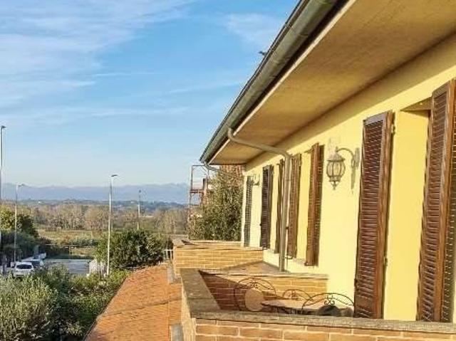 Villa Schiera in vendita a Montopoli In Val D'arno, Toscana