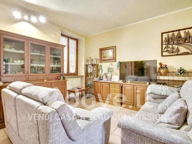 Villa Schiera in vendita a Cazzaniga, Monza
