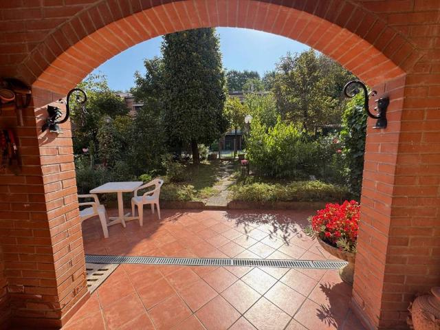 Villa Schiera in vendita a Unione dell'Appennino Bolognese, Monzuno