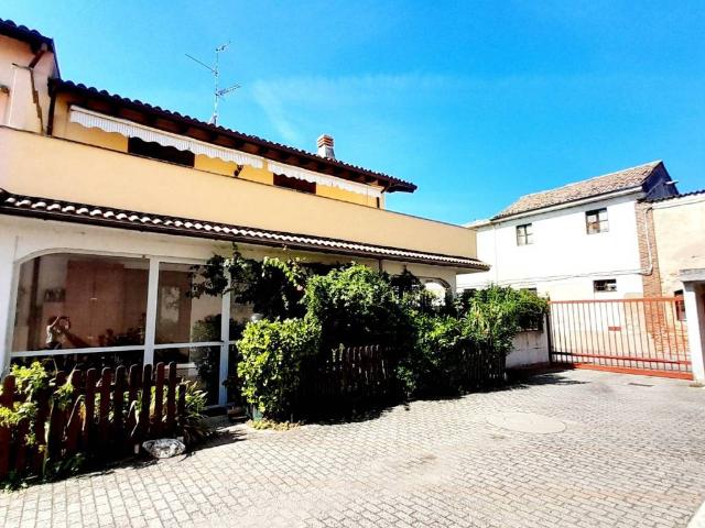 Villa Schiera in vendita a Mortara, Lombardia