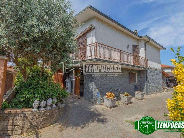 Villa Indipendente in vendita a Motta Visconti, Lombardia