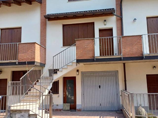 Villa Schiera in vendita a Mozzanica, Lombardia