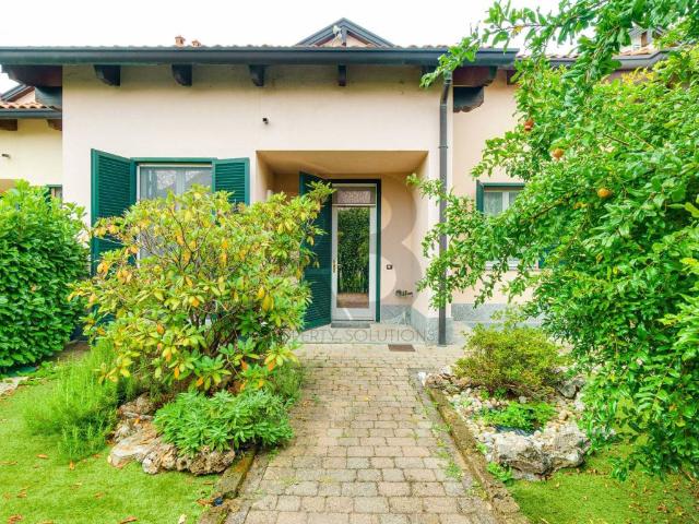 Villa Schiera in vendita a San Martino, Mozzate