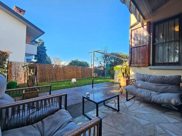 Villa Schiera in vendita a Dorotina, Mozzo