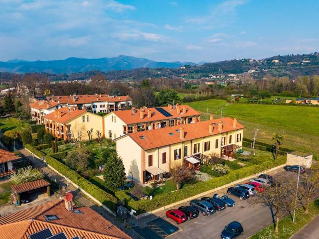 Villa Schiera in vendita a Dorotina, Mozzo