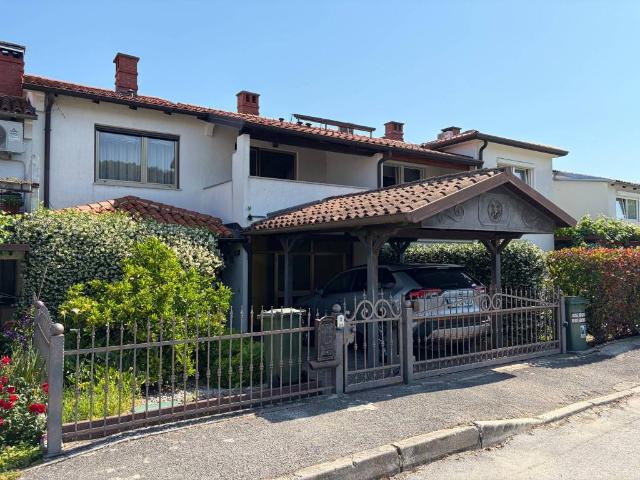 Villa Schiera in vendita a Lazzaretto / Lazaret, Muggiò