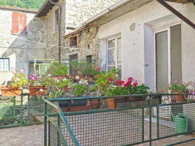 Villa Schiera in vendita a Unione di comuni Montana Lunigiana, Mulazzo
