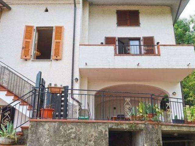 Villa Schiera in vendita a Unione di comuni Montana Lunigiana, Mulazzo