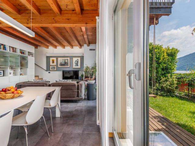 Villa Schiera in vendita a Nembro, Lombardia