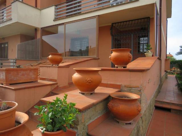 Villa Schiera in vendita a Nepi, Viterbo