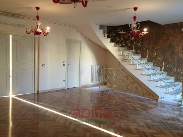 Villa Schiera in vendita a Unione dei Comuni della Val Vibrata, Nereto