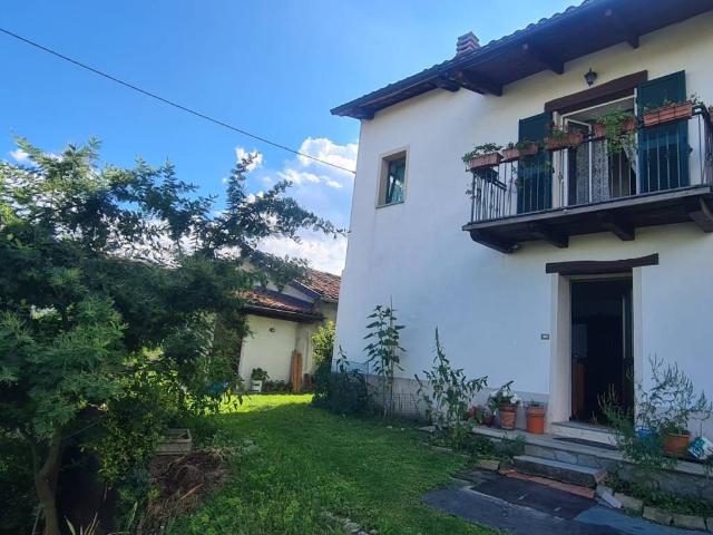 Villa Schiera in vendita a Piemonte, Biella
