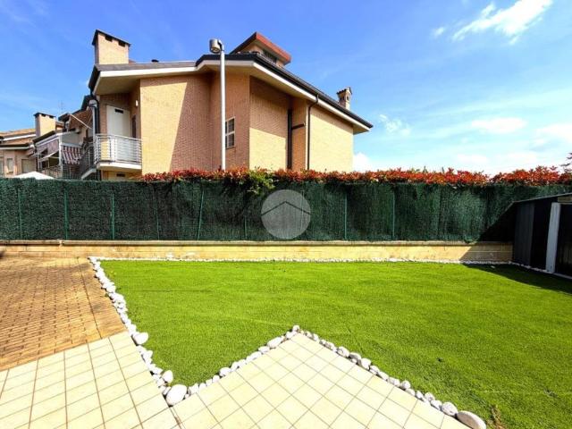 Villa Schiera in vendita a Piemonte, Torino