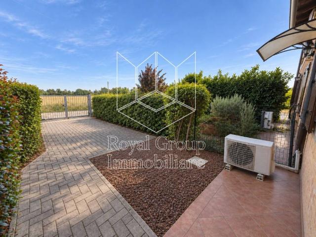 Villa Schiera in vendita a Palazzo Mariano, Noceto