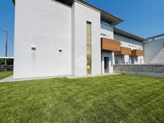 Villa Schiera in vendita a Pradelle, Nogarole Rocca