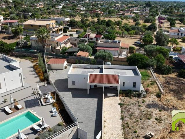 Villa Schiera in vendita a Lido di Noto, Noto
