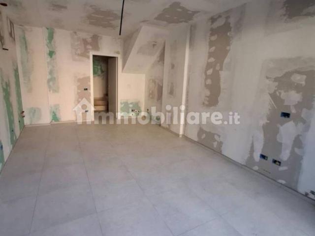 Villa Schiera in vendita a Nova Milanese, Lombardia